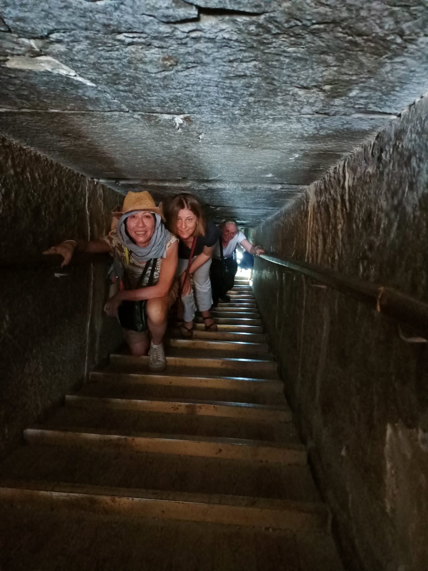 Egittosì travellers — Passage inside the Red Pyramid of Dahshur