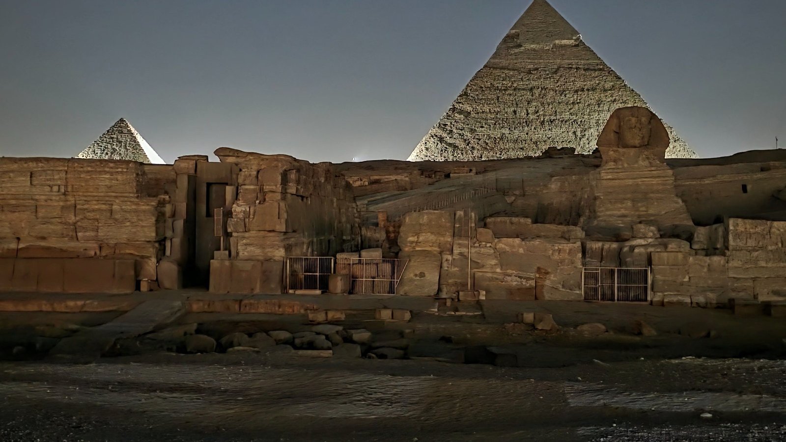 The Great Sphinx and the pyramids of Giza