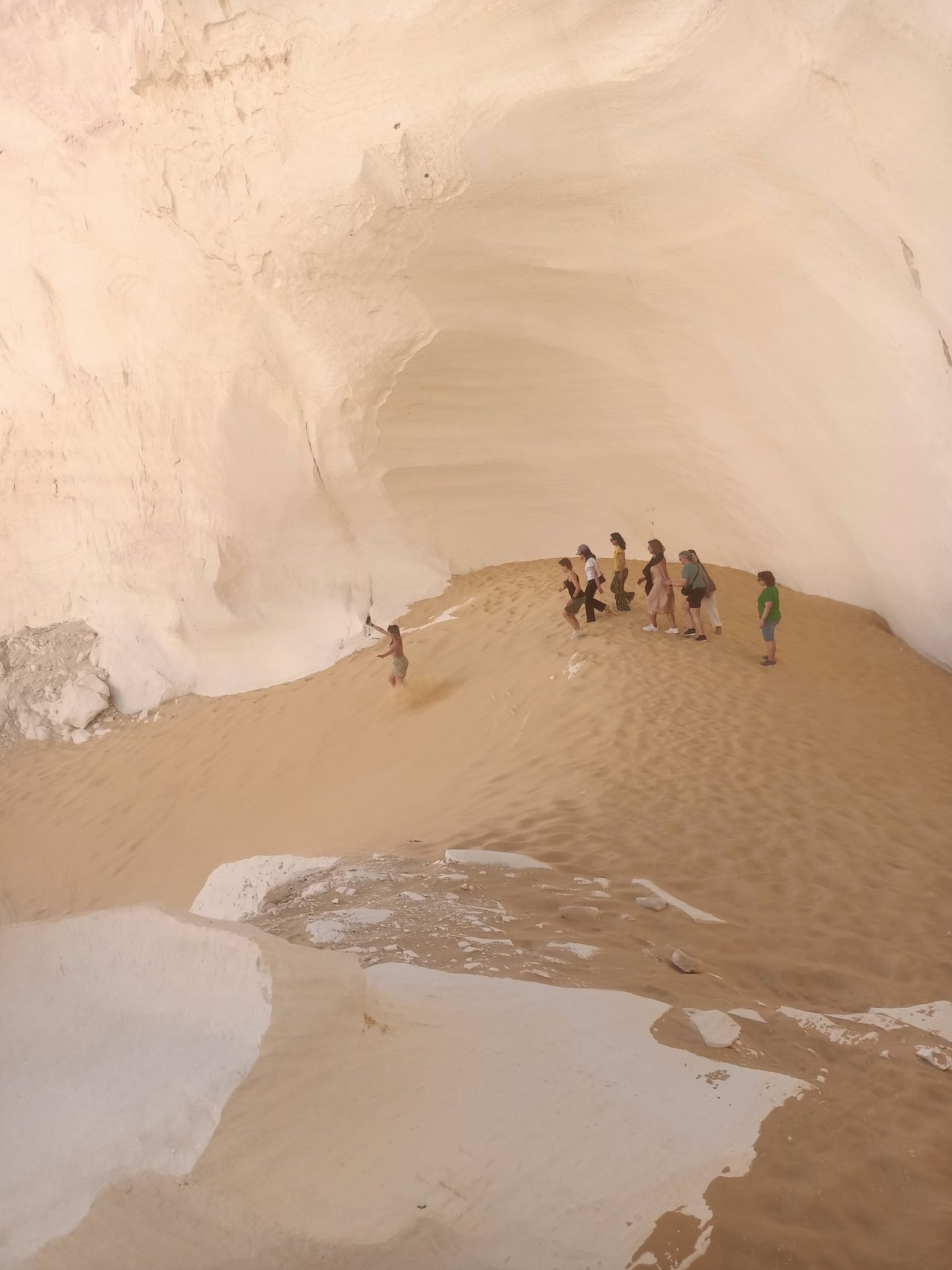 Egittosì travellers — The White Desert by moonlight